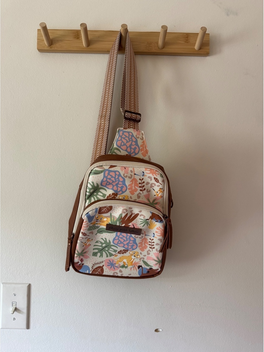 NWOT Petunia Pickle Bottom Criss Cross Sling Hakuna Matata
